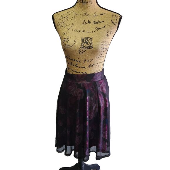 Torrid Dark Romantic Floral Mesh A-Line Skirt Womns SZ 3X Whimsygoth Fairygrunge - Picture 1 of 5